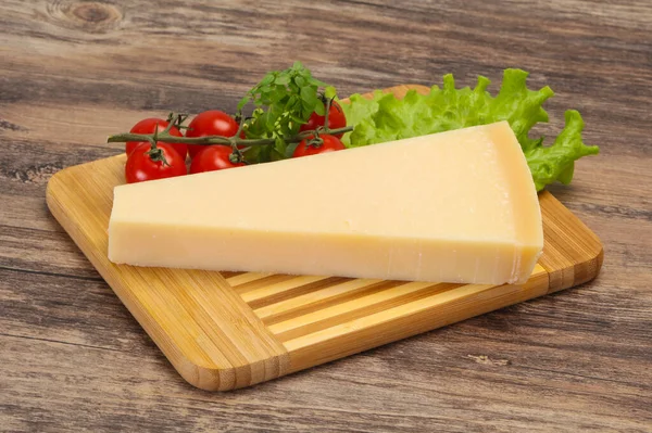 Ensalada Queso Parmesano Tradicional Italiano Triángulo Servido —  Fotos de Stock