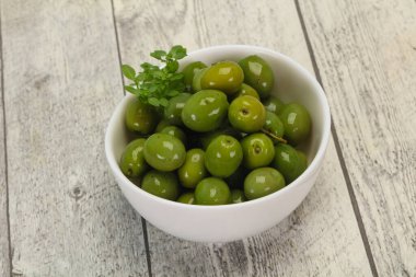 Salamura edilmiş yeşil Campo Kavanozda gerçek zeytin