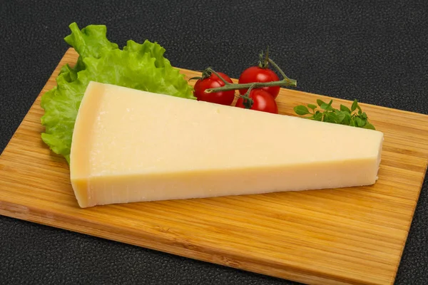 Traditionelle Italienische Parmesan Dreieck Serviert Salat — Stockfoto