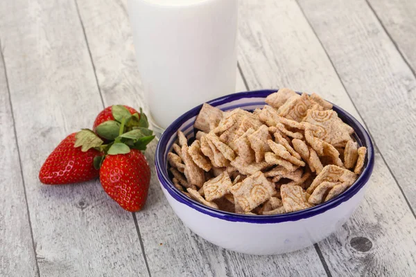 Wheat Flakes Breakfast Milk Strawberry — Stock Photo, Image