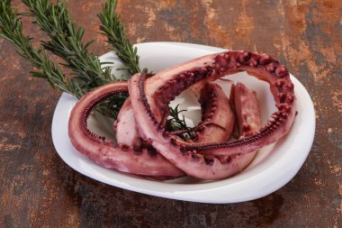 Biberiyeli lezzetli ahtapot dokunaçları