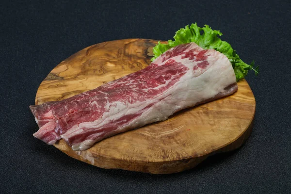 Pancetta Manzo Crudo Tavola Legno Servito Insalata Timo — Foto Stock