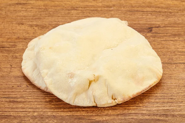 Pão Tradicional Pita Oriental Para Lanche — Fotografia de Stock