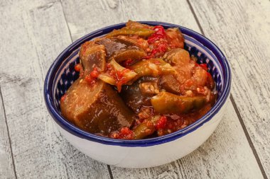 Kafkas vegan mutfağı - sebzeli ve baharatlı ajapsandali