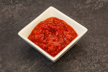 Kasede acı domates sosu