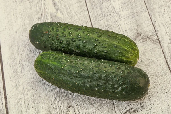 Groen Verse Twee Komkommers Achtergrond — Stockfoto