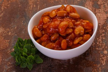 Kasede domates soslu fırında böbrek.