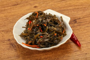 Havuçlu ve susamlı yosun kabağı.