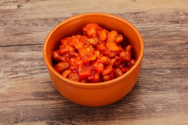 Domates soslu ve biberli fırında böbrek.