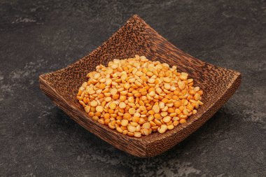 Kavanozda pişirmek için kuru bezelye