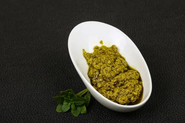 Molho Manjericão Pesto Tigela — Fotografia de Stock