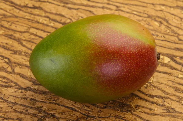 Dulce Mango Sabroso Sobre Fondo Madera — Foto de Stock