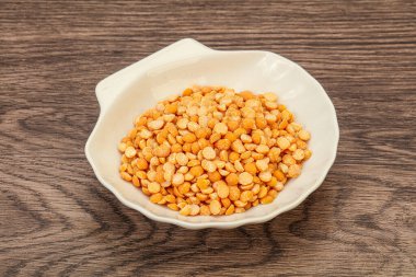 Kavanozda pişirmek için kuru bezelye