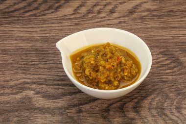 Kasede biberli yeşil baharatlı sos.