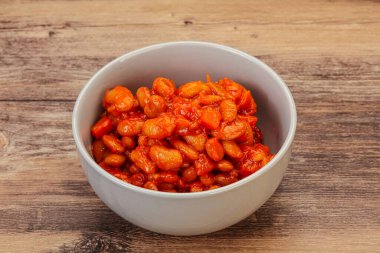 Domates soslu ve biberli fırında böbrek.