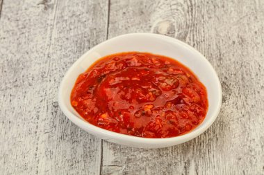 Kasede acı domates sosu