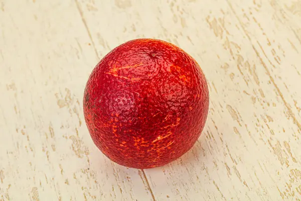 天然の背景に赤い甘いオレンジ — ストック写真