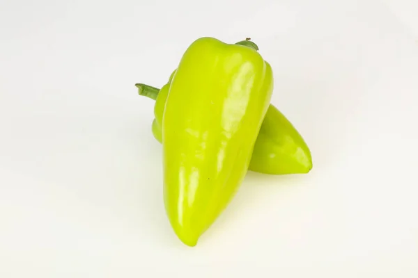 Pimiento Verde Dulce Aislado Sobre Fondo Blanco — Foto de Stock