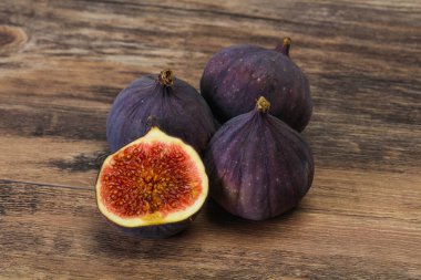 Taze taze taze incir meyvesi.