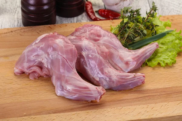 Patas Conejo Crudas Listas Para Cocinar —  Fotos de Stock