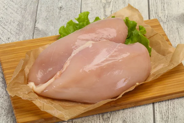 Çiğ Tavuk Göğsü Pişmeye Hazır — Stok fotoğraf
