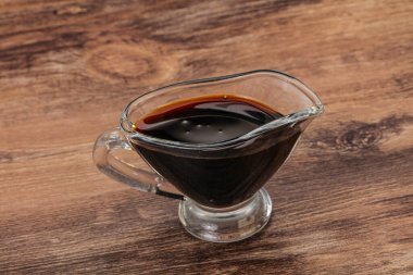 Asya mutfağı. Kasede soya sosu.