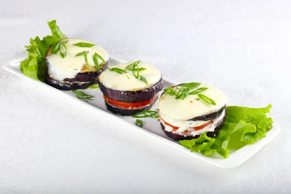 Gebakken Aubergine Met Tomaat Kaas — Stockfoto