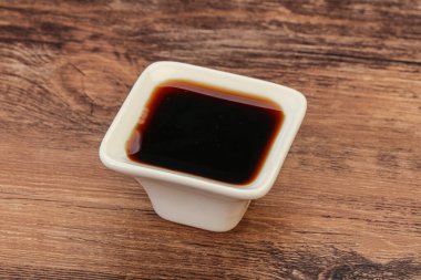 Asya mutfağı. Kasede soya sosu.