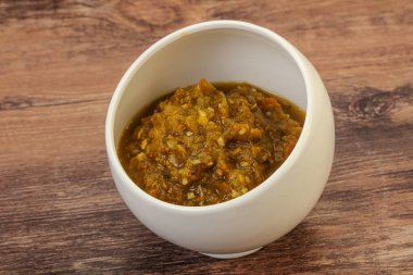 Kasede biberli yeşil baharatlı sos.