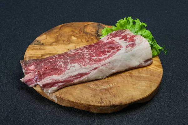 Pancetta Manzo Crudo Tavola Legno Servito Insalata Timo — Foto Stock