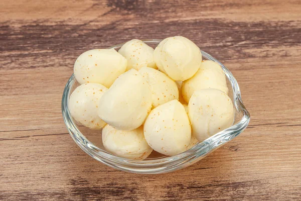 Bayi Alami Keju Mozarella Mangkuk — Stok Foto