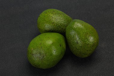 Olgun yeşil avokado - vegan için süper yiyecek