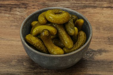 Kasede salatalık turşusu