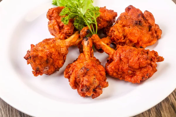 Hint geleneksel mutfak - tavuk lolipop baharatlar ile