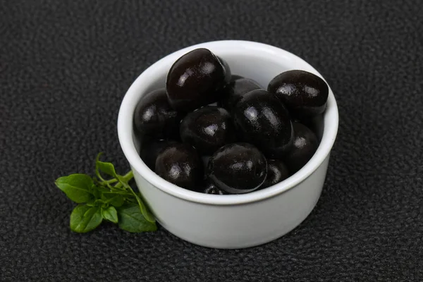 Montón Aceitunas Negras Tazón —  Fotos de Stock