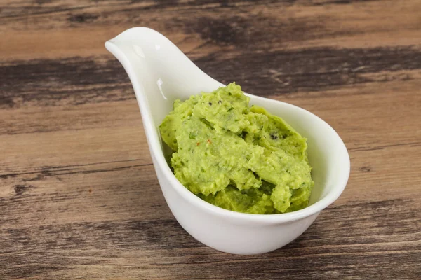 Saus Guacamole Alpukat Pedas Dengan Cabai — Stok Foto