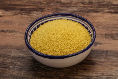 Yemek pişirmek için klozette çiğ öksürük yığını