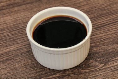 Asya mutfağı. Kasede soya sosu.