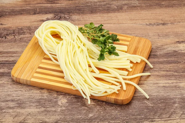 Czeczil Spaghetti Ser Przekąska Burtą — Zdjęcie stockowe