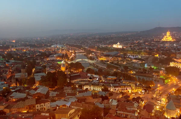 Vue de nuit de Tbilissi — Photo