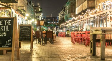 Tbilisi sokak geceleri, restoranlar