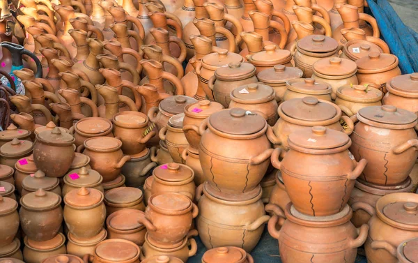 Ceramiche nazionali sul bazar, Georgia — Foto Stock