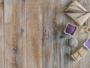 Tahta masadaki spa tedavisinin bileşimi