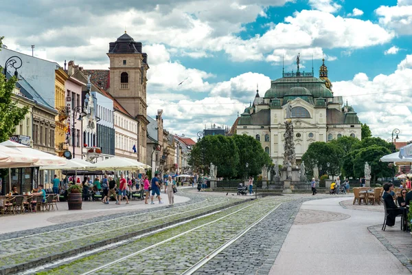历史悠久的城市中心在斯洛伐克的科希策 — 图库照片