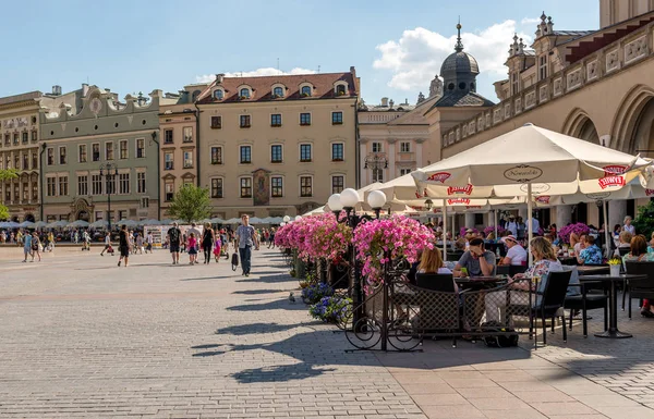 Małe lokalne caffee w centrum Krakowa — Zdjęcie stockowe