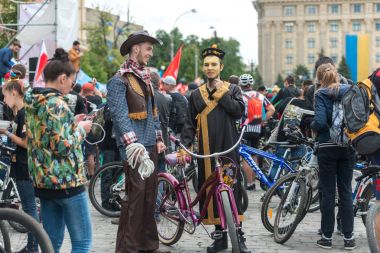 yıllık şehir Festivali Bisiklete binmek sokaklarda Kharkov, Ukrayna