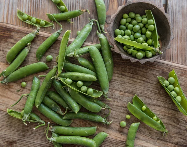 Taze yeşil bezelye sağdan bir Bahçe, TOPVIEW