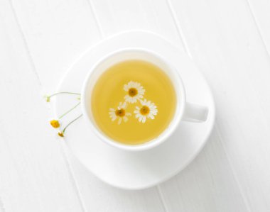 Papatya çayı beyaz Kupası