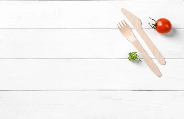 Cibo biologico, coltello di legno, spazio di testo lasciato — Foto Stock