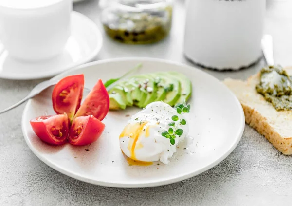 Здоровый вегетарианский завтрак — стоковое фото
